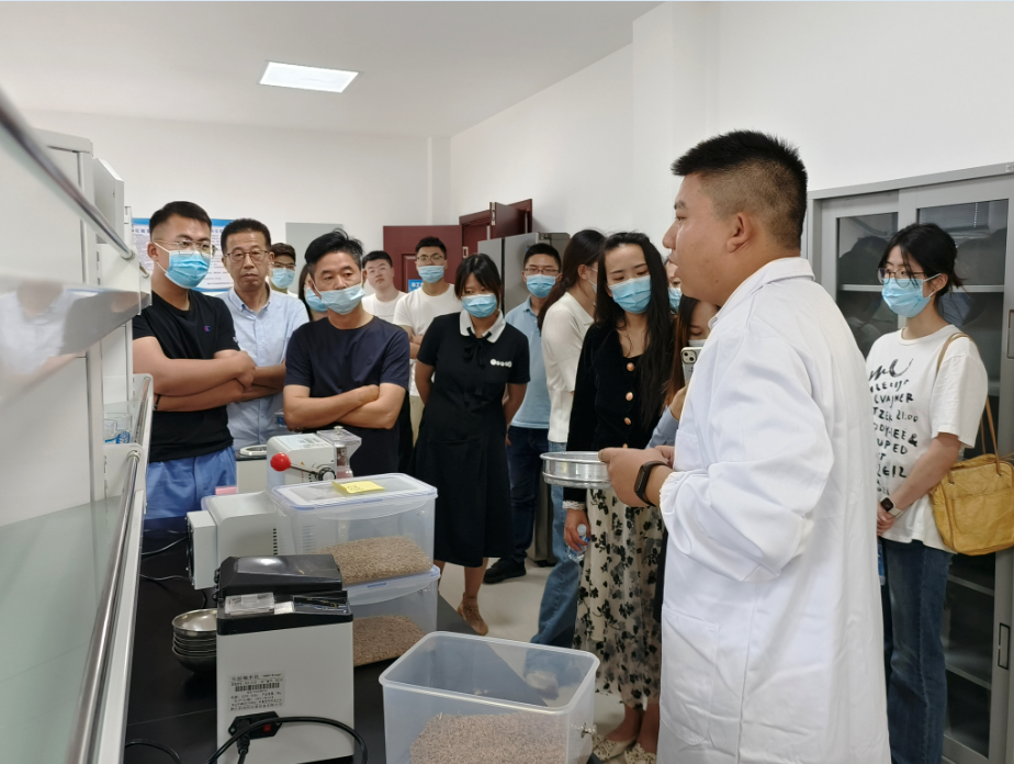 开展粮食检化验培训 助力提升粮食收购服务