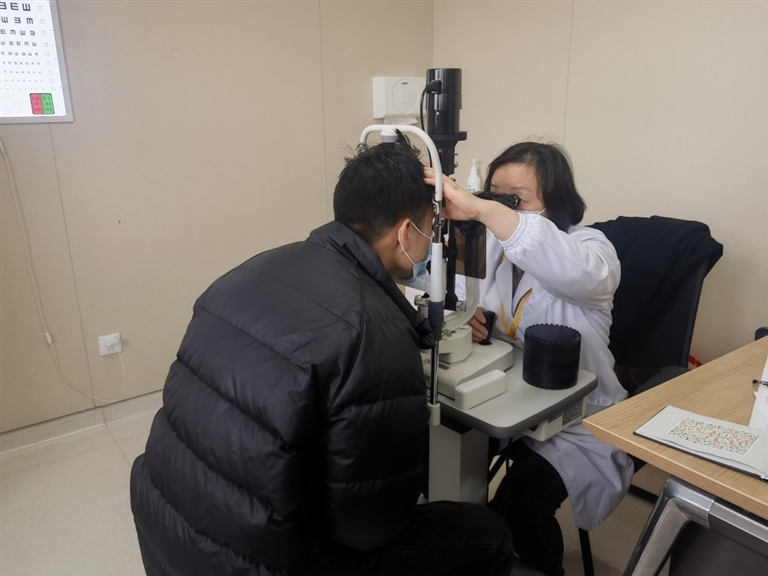 hzwb0224006_002_02_s