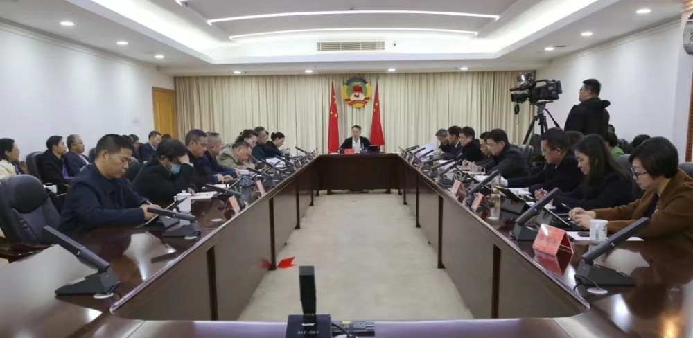 李上葵在市政协工作务虚会上强调：奋力争当加强和改进人民政协工作的排头兵